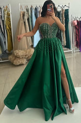 Shining Green Sweetheart Strapless Sleeveless Beaded A-Line Satin Split Front Prom Evening Dresses With Pearls And Rhinestones
